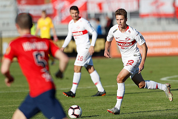 Игнатов принес победу российской молодежке